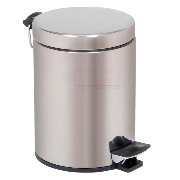 Waste Receptacle Pedal Action